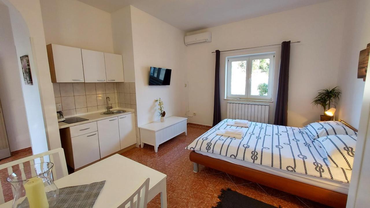 Soline Ada Apartment Pjescana Uvala Luaran gambar
