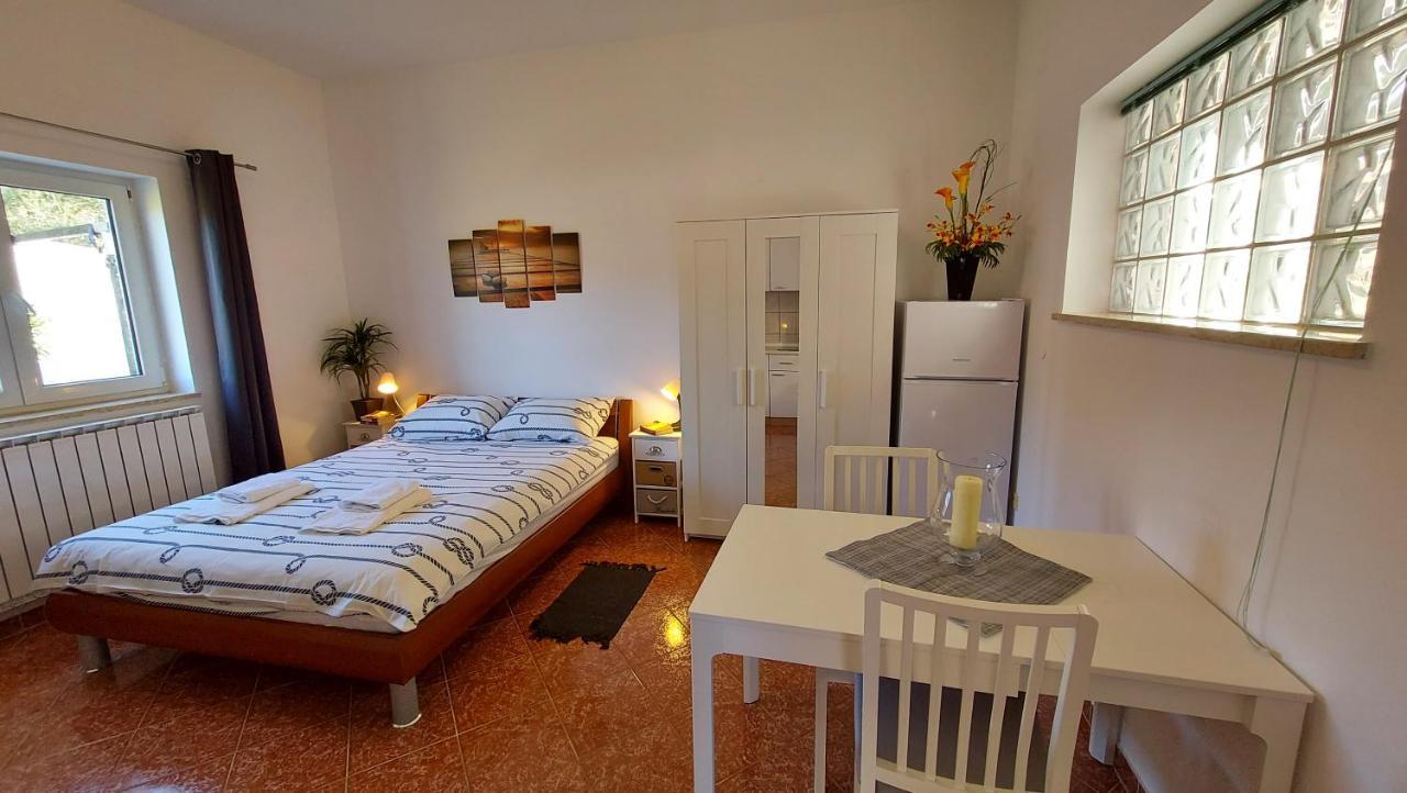 Soline Ada Apartment Pjescana Uvala Luaran gambar